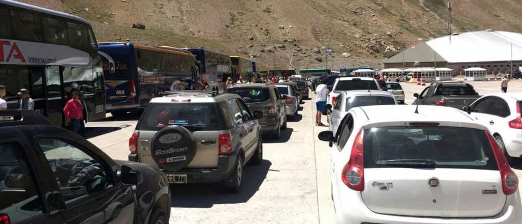 Desbarrancó un colectivo en la ruta a Chile y hay 9 muertos