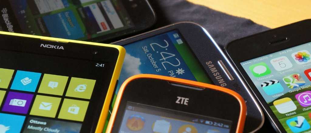 Bloquearán los celulares no declarados para frenar el contrabando 