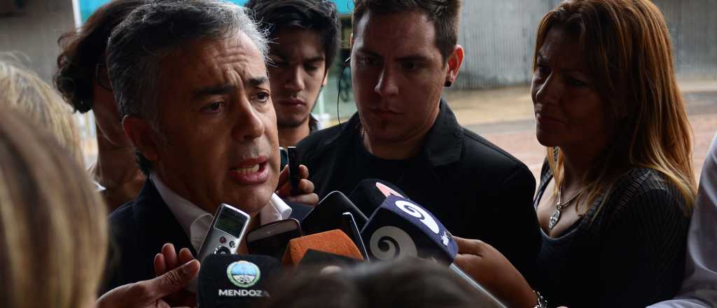 Cornejo se arrepintió "un poco" por sus críticas hacia Macri y Fernández