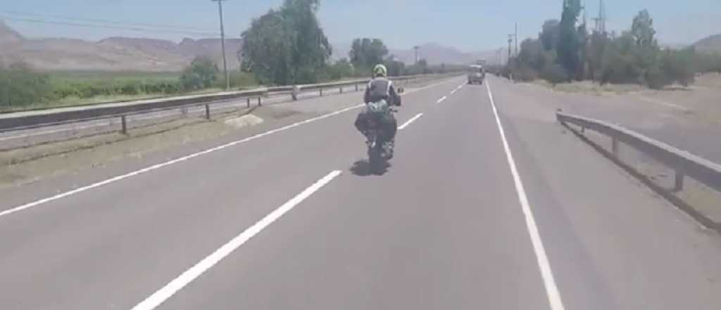 Video: viajando en moto de Chile a Mendoza