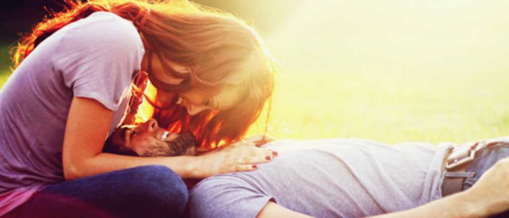 La joven que viajó a dedo de Salta a Patagonia vuelve a casa con su novio virtual