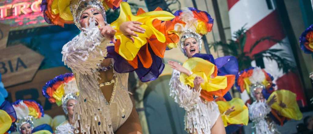 Carnaval en Río: 250.000 personas salieron a las calles a celebrar 