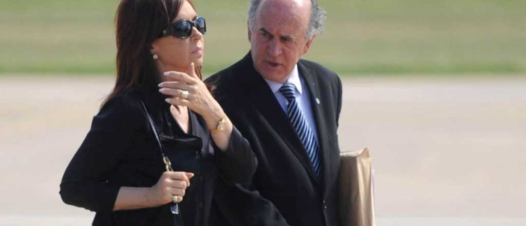 Se filtr&oacute; una nueva escucha entre Cristina y Parrilli