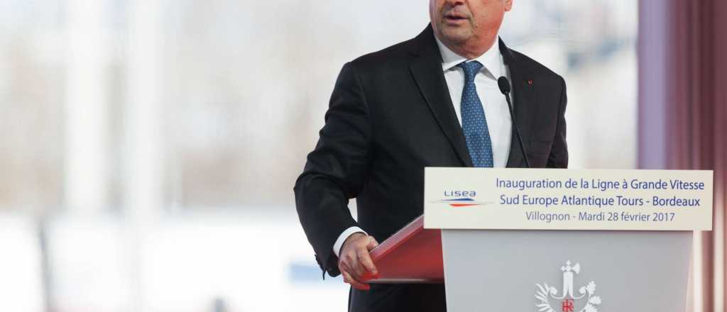 Se le escapó un tiro a un policía durante un discurso del presidente de Francia