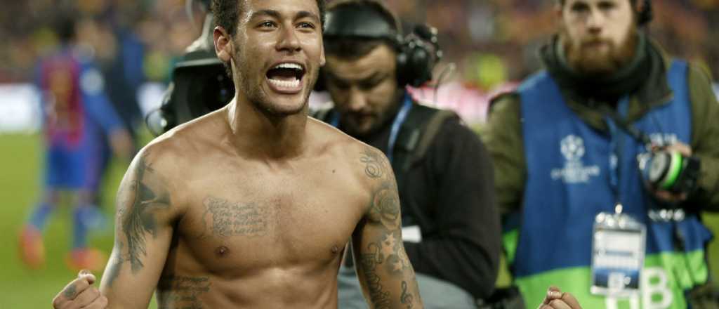 Neymar compartió la noche de festejos del Barcelona