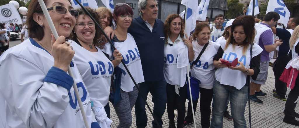 Docentes marchan a Plaza de Mayo