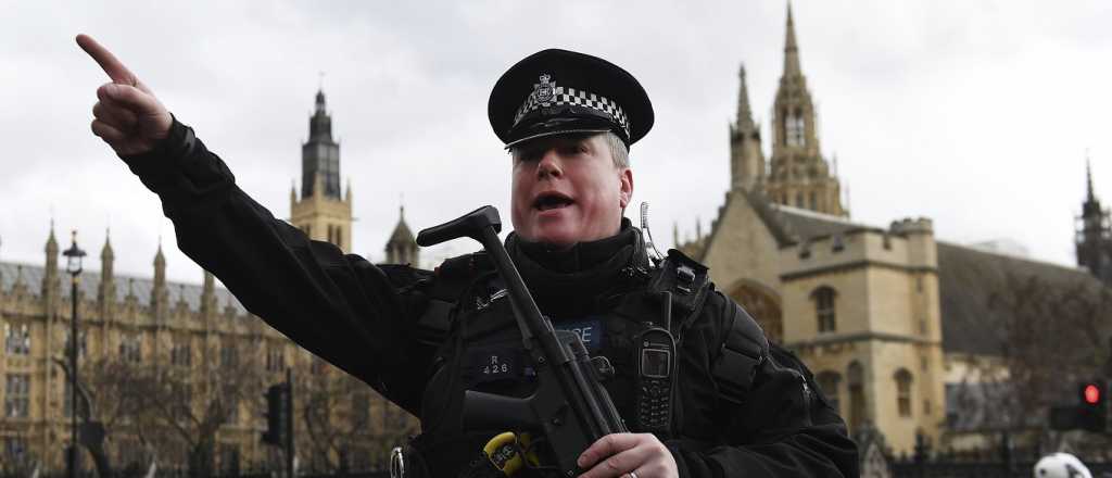 Video: El momento en el que empezó el ataque al Parlamento británico
