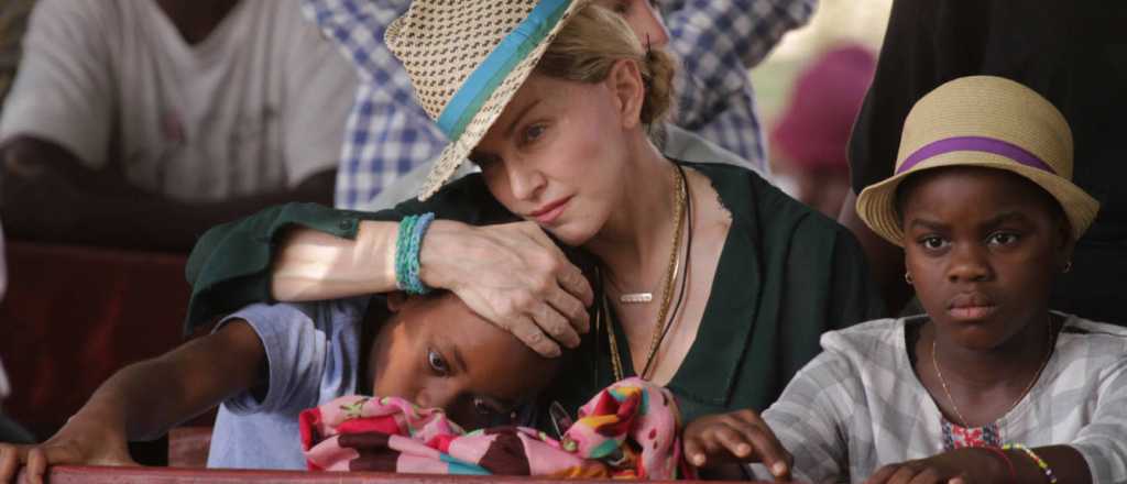 Madonna publicó un tierno video de sus hijas gemelas