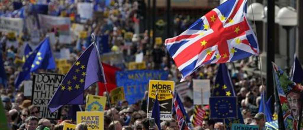 Los brit&aacute;nicos eligen nuevo gobierno en comicios marcados por el Brexit