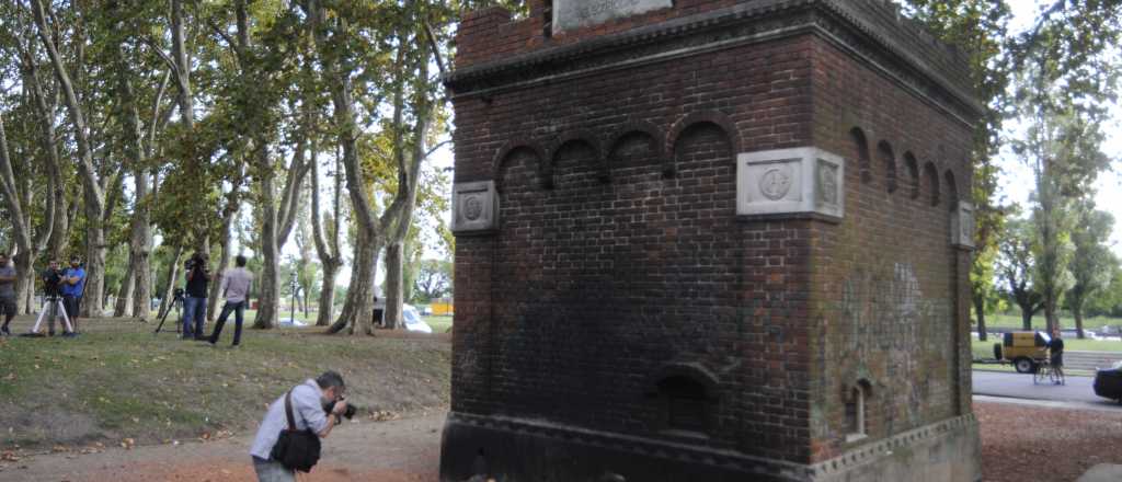 Misterio: Confirman que es de una mujer el cuerpo calcinado frente al Le Parc