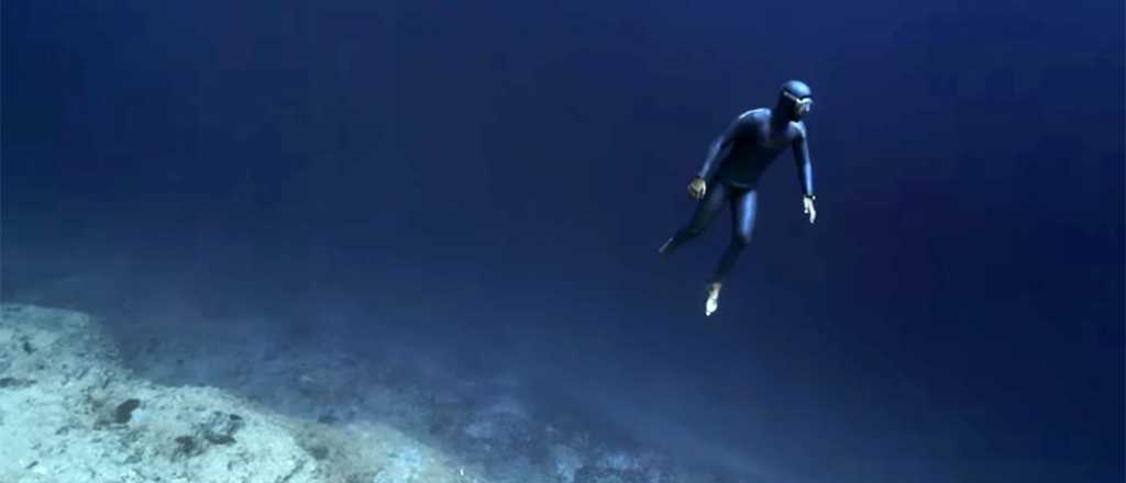 Gravedad en el Oc&eacute;ano: la nueva proeza del buzo fantasma