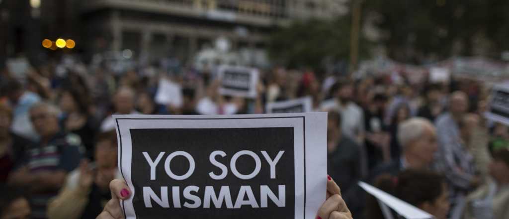 Analizan extraños llamados entre espías el día previo a la muerte Nisman