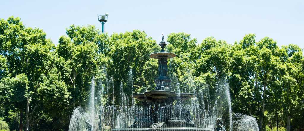 Los continentes que faltan en la fuente m&aacute;s conocida del Parque