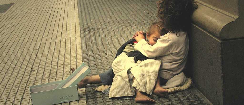 Casi 5 millones de niños son "doblemente pobres" en Argentina, según la UCA