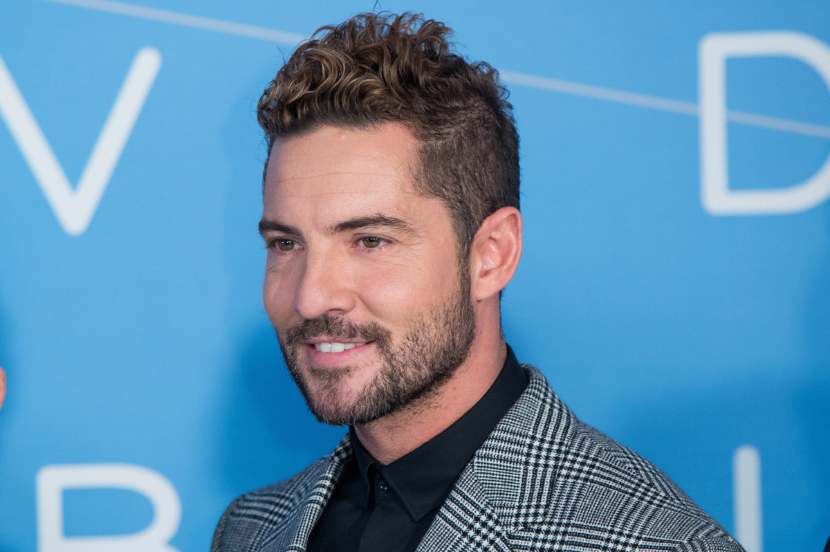 David Bisbal lució sus abdominales en una prestigiosa revista Mendoza