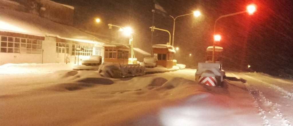 Video: así nevó este martes por la noche en Alta Montaña