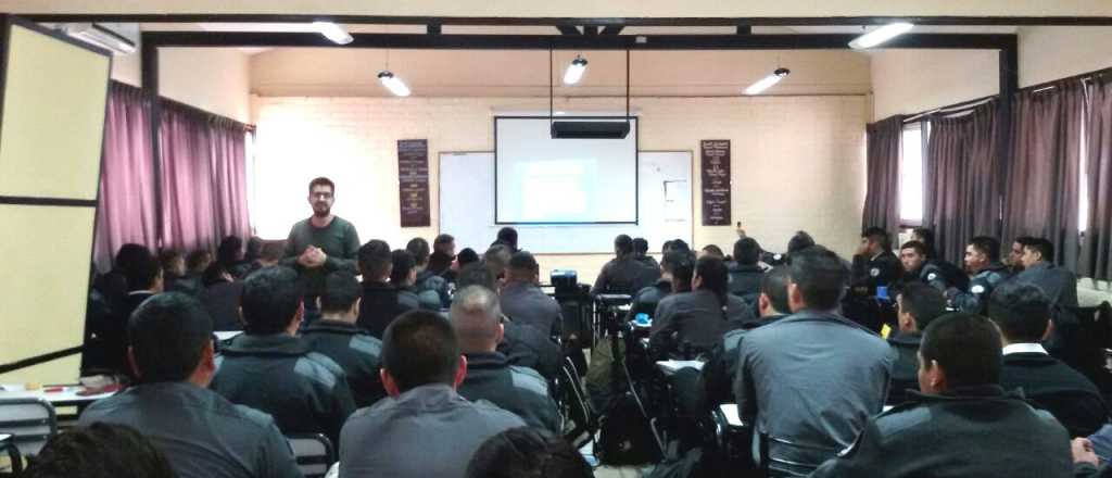 Capacitan en Derechos Humanos a aspirantes penitenciarios