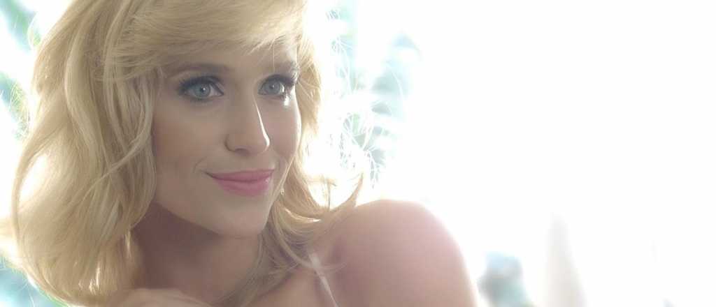 Brenda Gandini, embarazada y desnuda