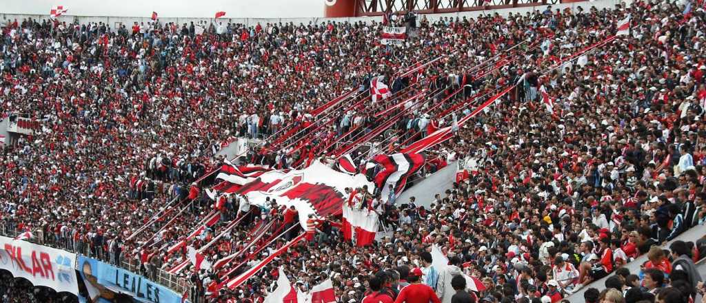 Prohíben por dos años concurrir a las canchas a tres barras de River