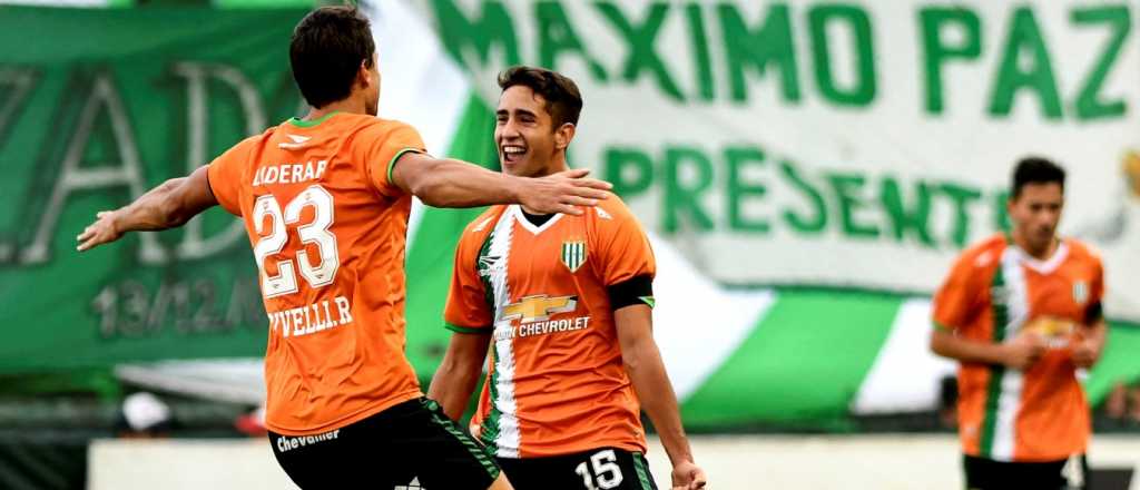 La bandera de mal gusto de los hinchas de Banfield contra Lan&uacute;s