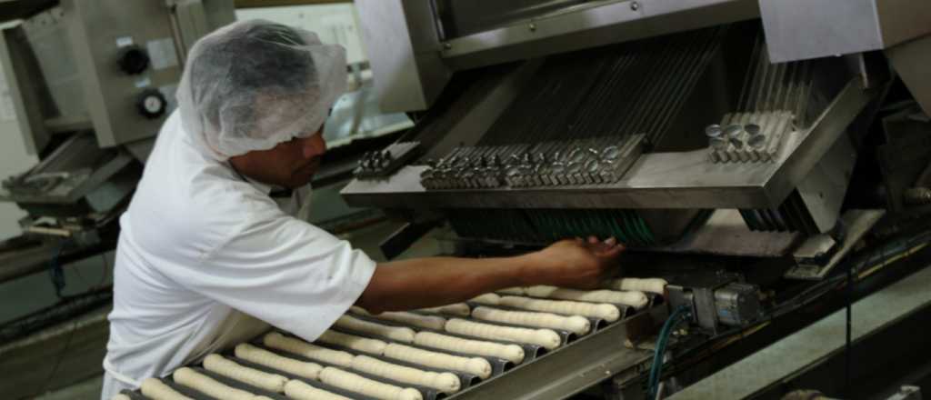 La FEM respaldó el acuerdo con el FMI pero advirtió que "no es suficiente"