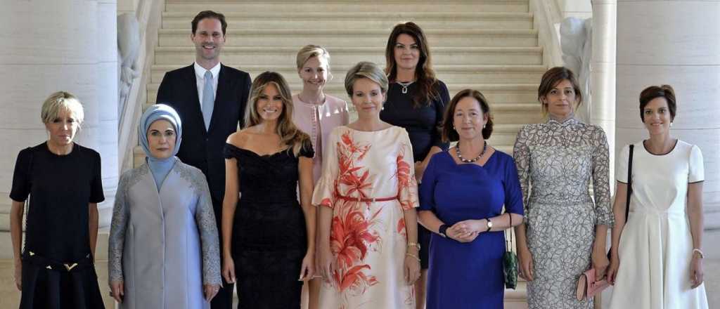 "Un colado" entre las primeras damas de la OTAN