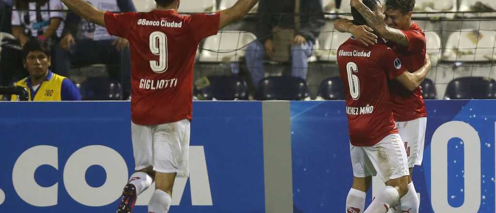 Independiente y Huracán avanzaron en la Sudamericana