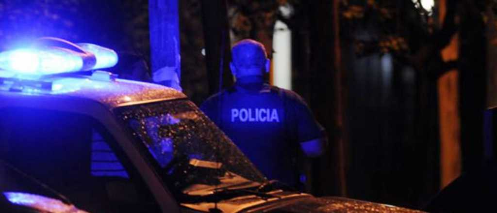 Una adolescente fue mam&aacute; en un ba&ntilde;o y mat&oacute; al beb&eacute; a tijeretazos