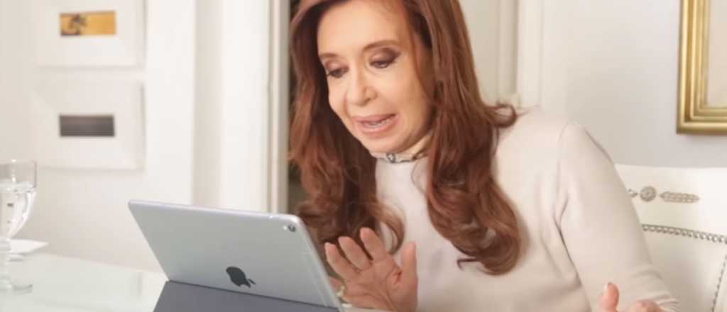 Periodistas de TN leyeron mensajes de una cuenta falsa de Cristina en vivo 