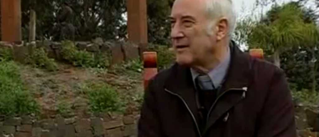 Misiones: los perros de un cura custodian su tumba