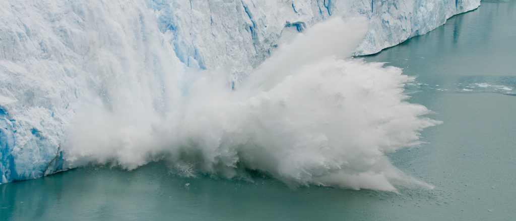 El Perito Moreno rompió a las 20:15 del sábado, casi sin testigos