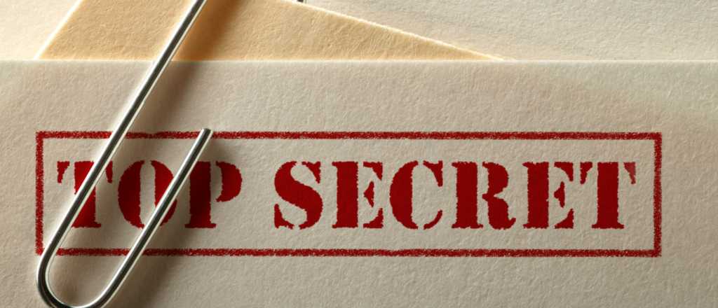 Petri envi&oacute; archivos clasificados a USA sobre Nazis en Argentina