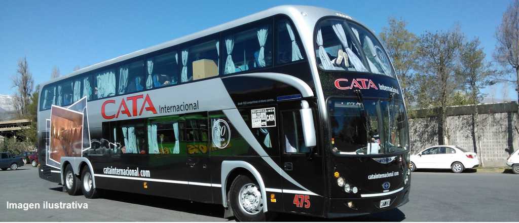 Echaron a uno de los choferes de Cata que se agarró a trompadas