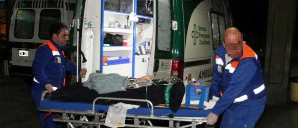 Dos mujeres borrachas apedrearon una ambulancia en San Rafael