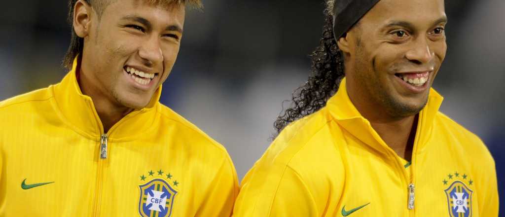 &iquest;A qui&eacute;n eligi&oacute; Ronaldinho para reemplazar a Neymar en el Barcelona?