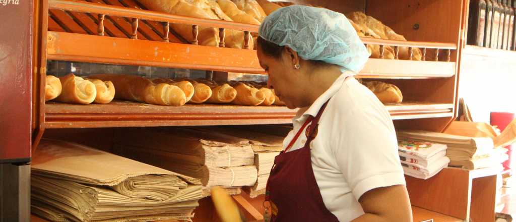 Vuelve a aumentar el pan en Mendoza
