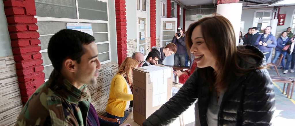 Vidal votó y aseguró que "confía en los bonaerenses"