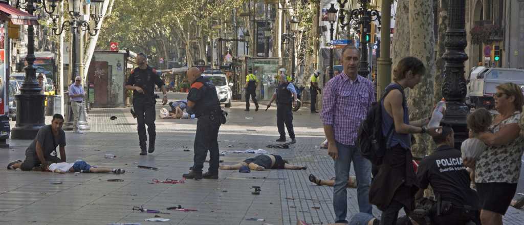 Al menos 13 muertos y 100 heridos tras un atentado en Barcelona
