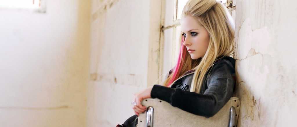 "Acept&eacute; la muerte": la conmovedora carta de Avril Lavigne sobre su enfermedad
