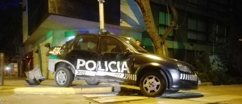 Dos polic&iacute;as fueron asaltados en Rivadavia y otro particip&oacute; en un choque