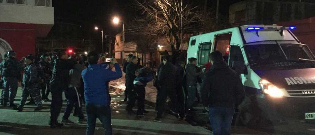 Parte de la barra brava de Independiente fue detenida por graves incidentes