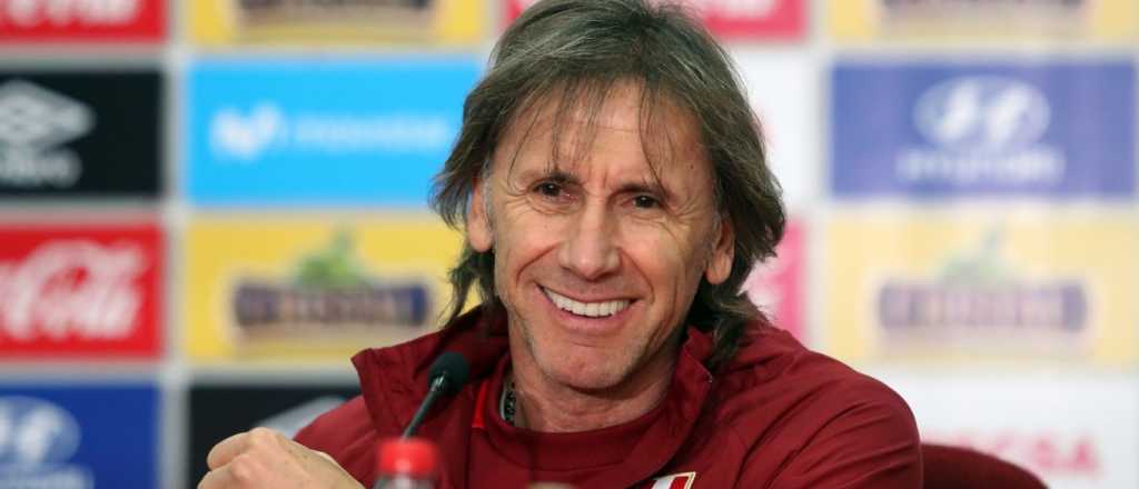 El ingenioso pedido de los hinchas para que Gareca contin&uacute;e en Per&uacute;