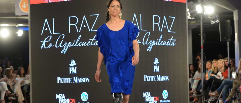 Por primera vez, una modelo con pr&oacute;tesis desfil&oacute; en una pasarela mendocina
