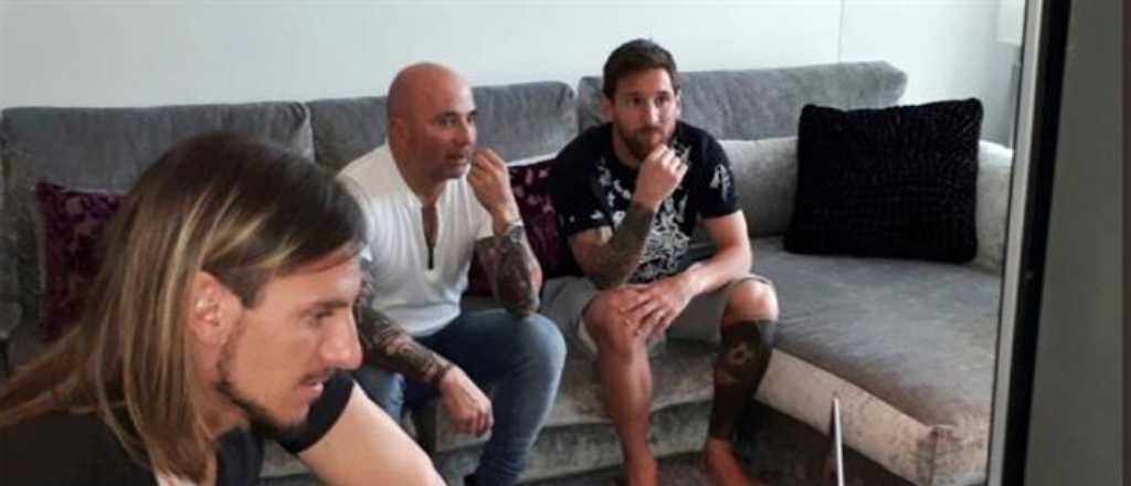 Con la mente en las Eliminatorias, Messi y Sampaoli se reunieron en Barcelona