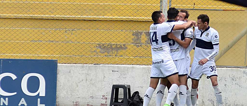 Gimnasia le ganó a Olimpo con un gol olímpico