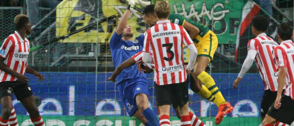 &iexcl;S&uacute;per arquero! Ataj&oacute; 4 tiros a quemarropa en menos de 5 segundos