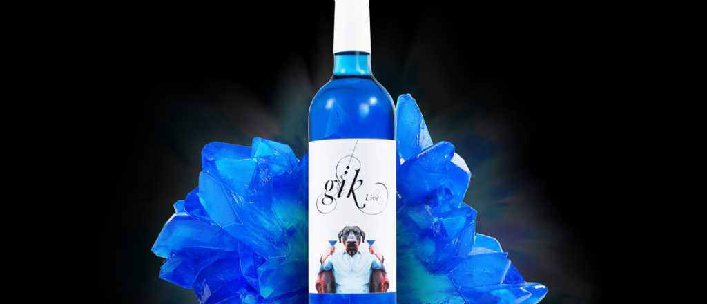 De d&oacute;nde proviene el vino azul que es tendencia en Instagram