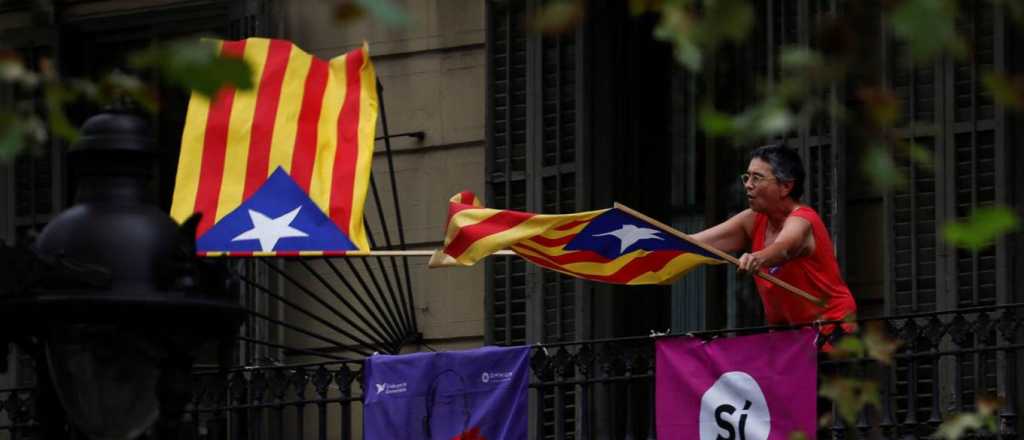 Solo el 24% de los catalanes quiere continuar el proceso independentista