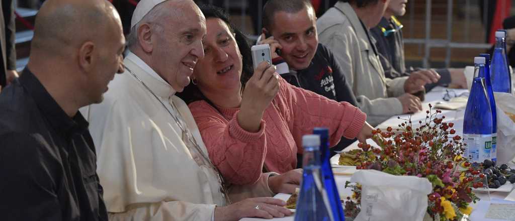 Dos presos se fugaron después de almorzar con el Papa Francisco