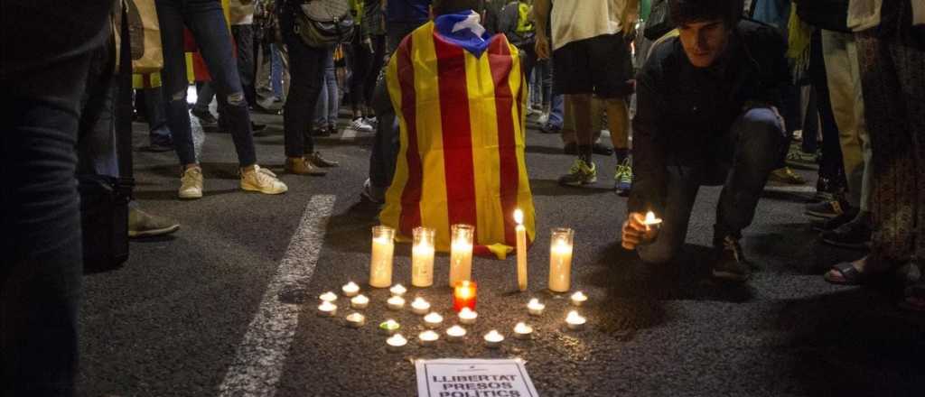 Piden prisión sin fianza para los miembros del gobierno catalán destituido